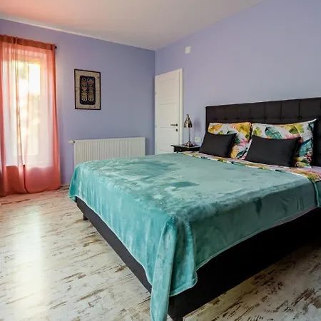 Desire For 10 People In Istria With Private 53 M2 Pool And Pet Friendly *
