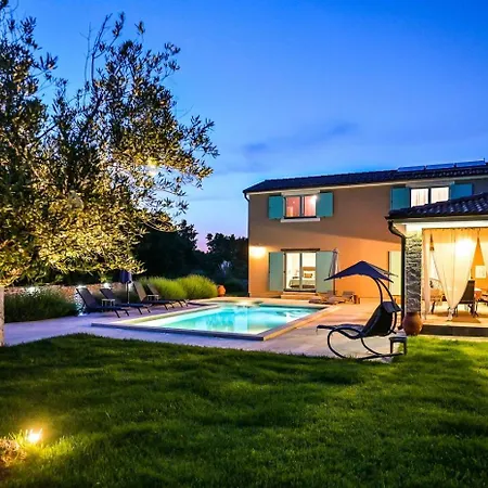 Villa Desire For 10 People In Istria With Private 53 M2 Pool And Pet Friendly Juršići