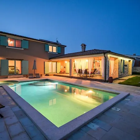 Villa Desire For 10 People In Istria With Private 53 M2 Pool And Pet Friendly *
