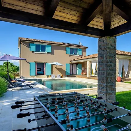 Desire For 10 People In Istria With Private 53 M2 Pool And Pet Friendly Juršići
