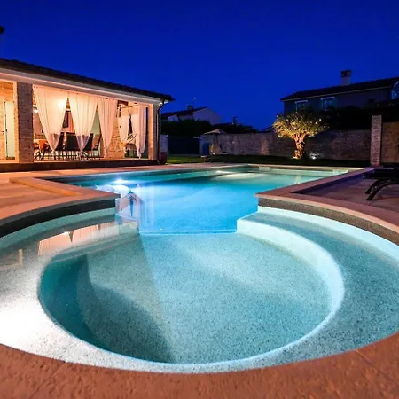 Villa Desire For 10 People In Istria With Private 53 M2 Pool And Pet Friendly
